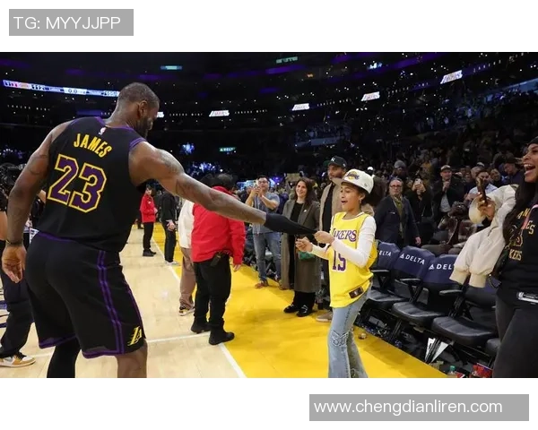 阿雅克肖GFCO与甘冈比赛因意外情况暂停引发球迷热议